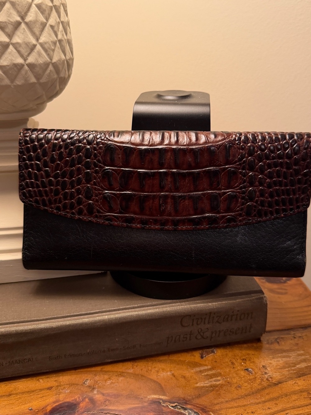 Classic Black & Brown Women’s Leather Wallet Clutch